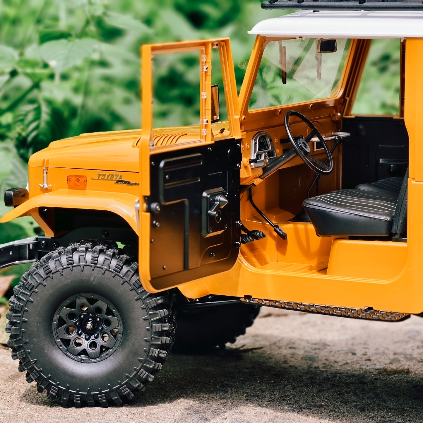 FMS 1/10 Toyota FJ40 – Licensed Classic Scale RC Crawler