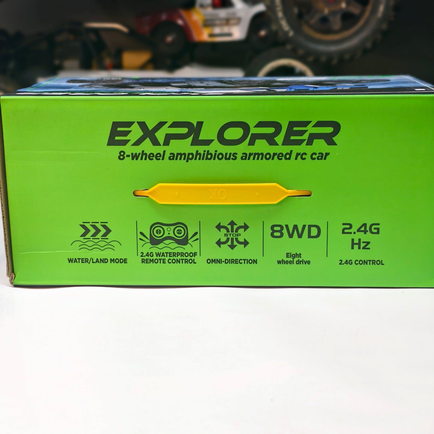 8x8 Amphibious rc car (waterproof)